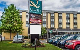 Quality Hotel & Suites At The Falls